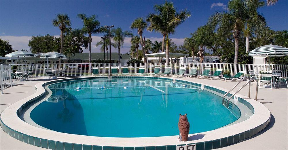 Groves Rv Resort Harlem Heights Экстерьер фото