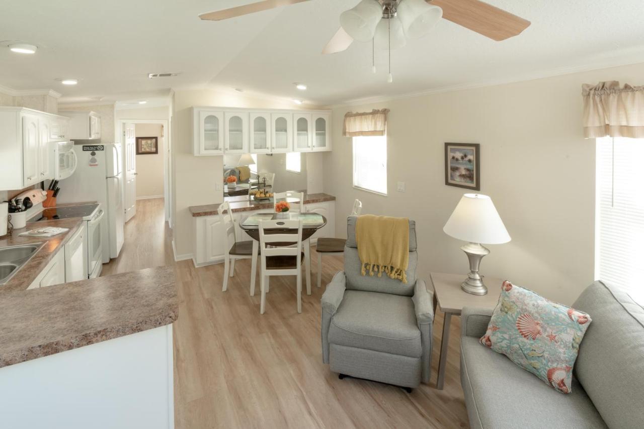Groves Rv Resort Harlem Heights Экстерьер фото