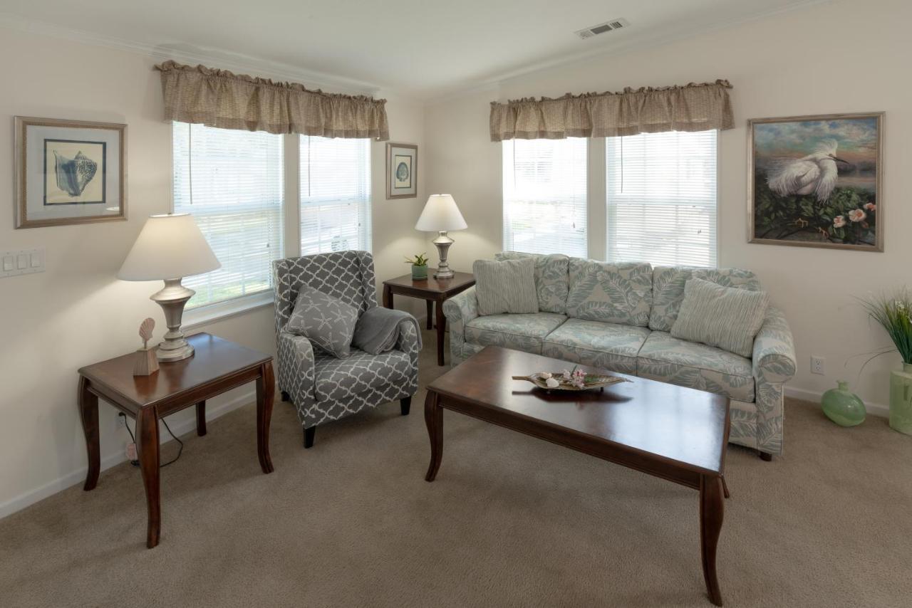 Groves Rv Resort Harlem Heights Экстерьер фото
